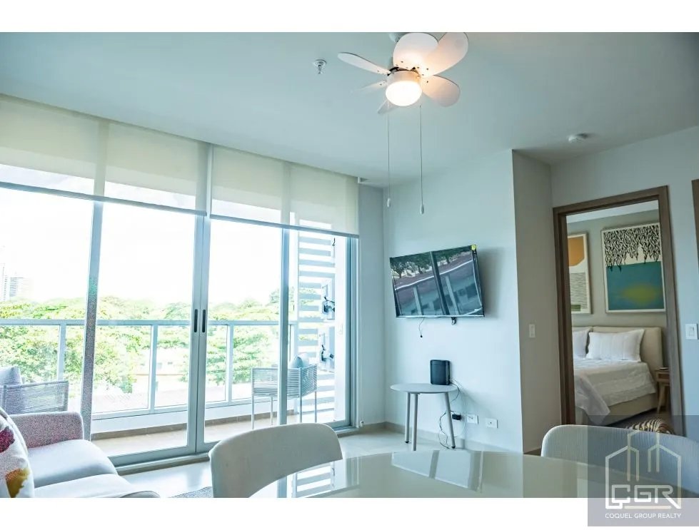 VENTA DE APARTAMENTO EN PH ROYAL PALM PLAYA GORGONA