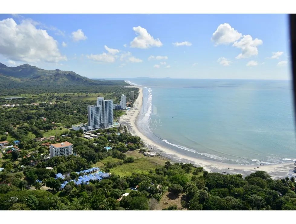 Apartamentos en Venta Royal Palm Playa Gorgona Panamá Oeste