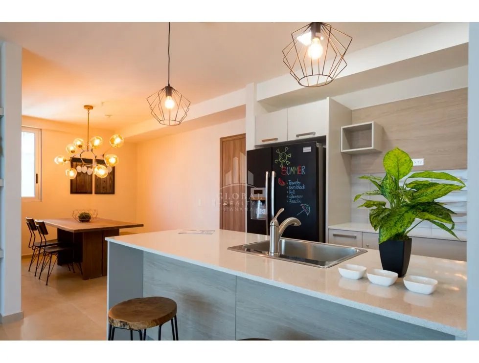Apartamentos en Venta Royal Palm Playa Gorgona Panamá Oeste