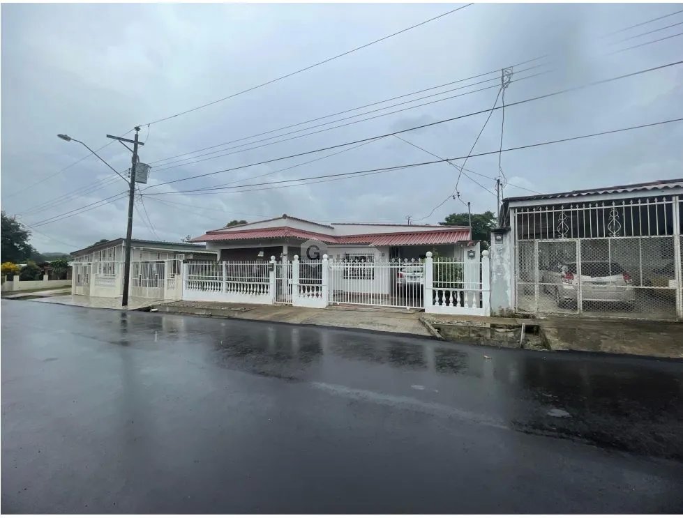 SE VENDE CASA EN ARRAIJAN VISTA ALEGRE 125 M2 CON ZONAS VERDES