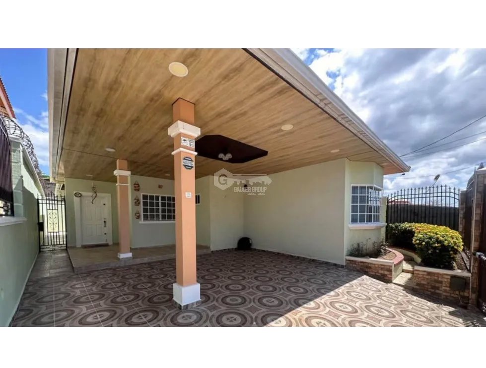 SE ALQUILA CASA EN SAN ANTONIO 300M 4 HABITACIONES 3 BAÑOS CON PATIO
