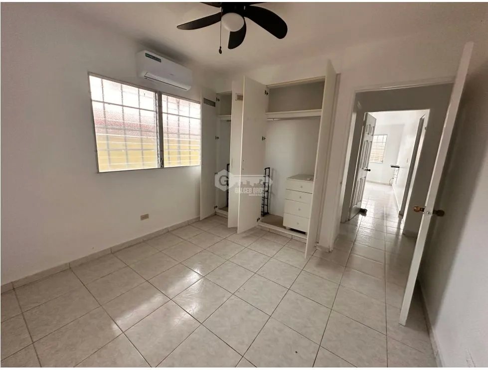 SE ALQUILA CASA EN SAN ANTONIO 300M 4 HABITACIONES 3 BAÑOS CON PATIO