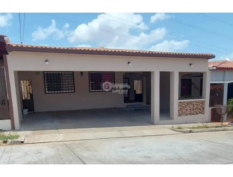 SE VENDE CASA EN ARRAIJAN  BRISAS DEL GOLF  292 M2 CON TERRAZA