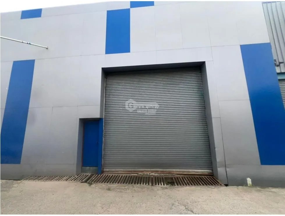 FOR RENT: COMMERCIAL WAREHOUSE IN LAS MAÑANITAS 350M² 1 COMMERCIAL BATHROOM
