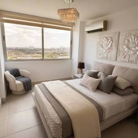 Spectacular Views and Strategic Location Apartment in Sky Point Tumba Muerto