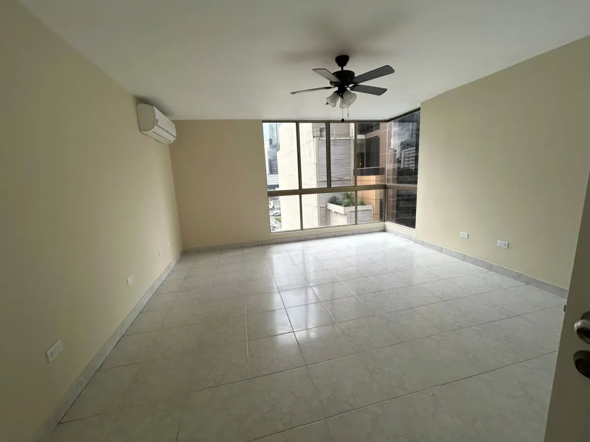 Apartamento en Venta – PH Tower One, Marbella