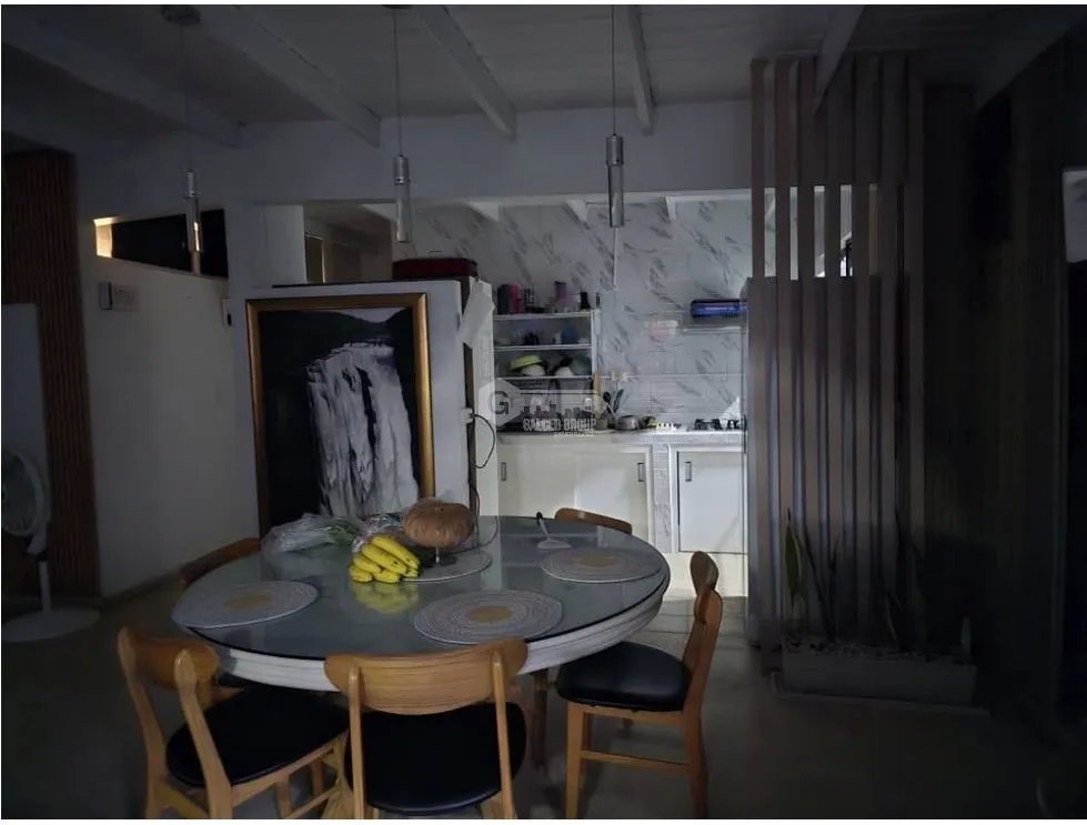 LA GLORIA/BETHANIA/3 HAB/4 BAÑOS/ PARKING/2 OFICINAS
