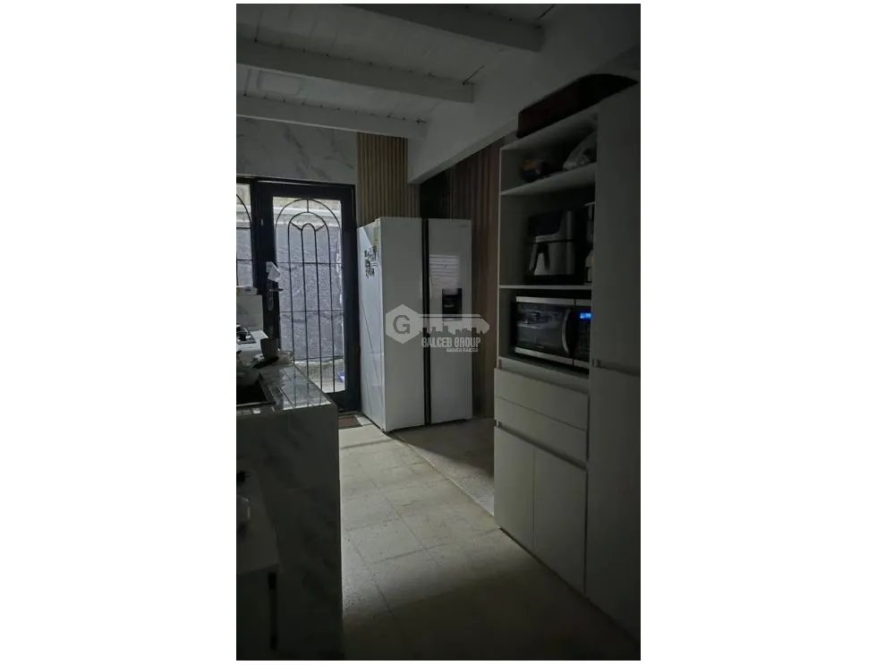 LA GLORIA/BETHANIA/3 HAB/4 BAÑOS/ PARKING/2 OFICINAS