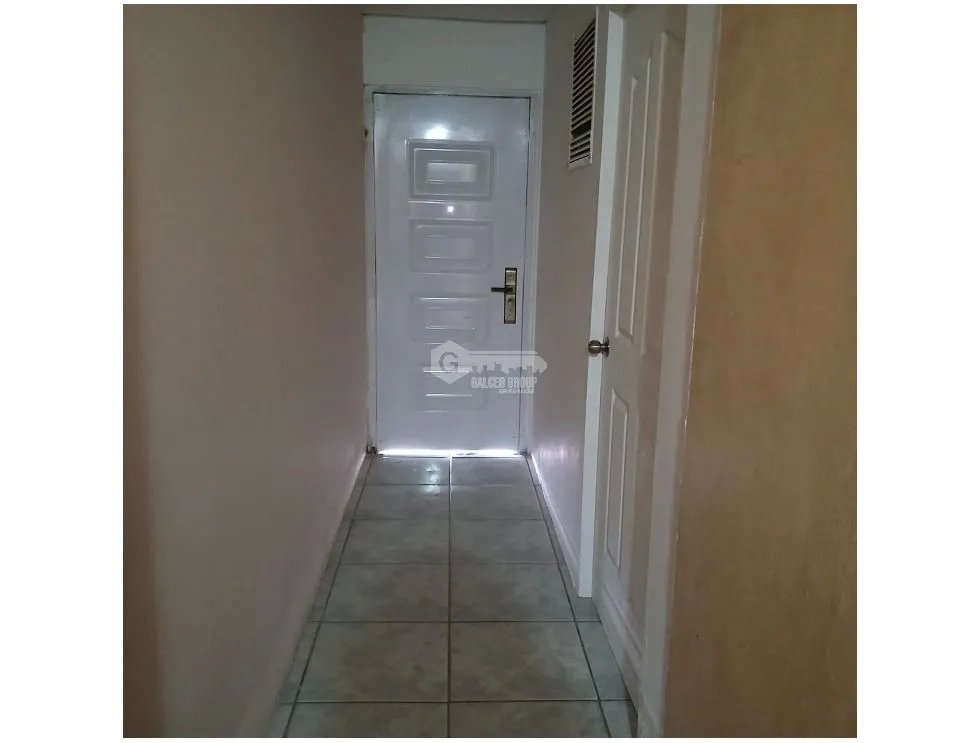 SE ALQUILA APARTAESTUDIO VILLA LUCRE 45M ENTRADA INDEPENDIENTE YG