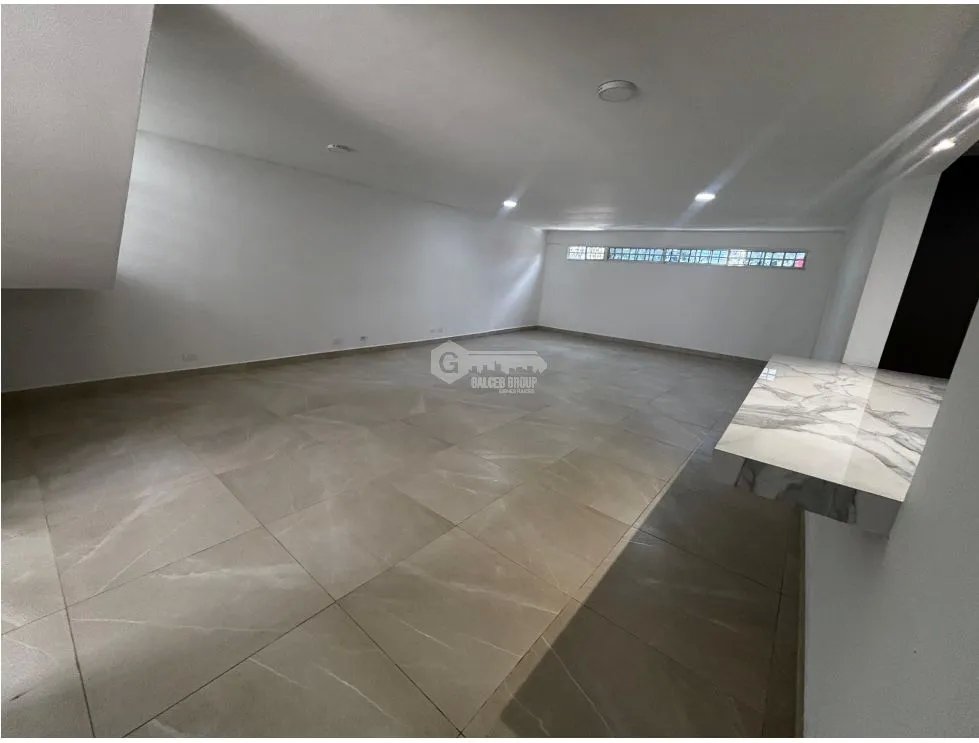 SAN FRANCISCO / FLAMINGO / 240M / 4 BEDROOMS / TERRACE / 2 LEVELS