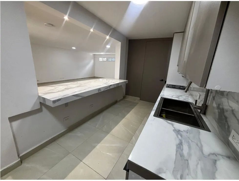 SAN FRANCISCO / FLAMINGO / 240M / 4 BEDROOMS / TERRACE / 2 LEVELS