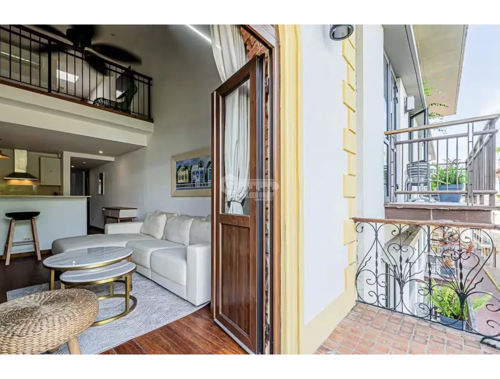 SE VENDE APARTAMENTO CASCO VIEJO 114M 1 HABITACION BALCON LOFT