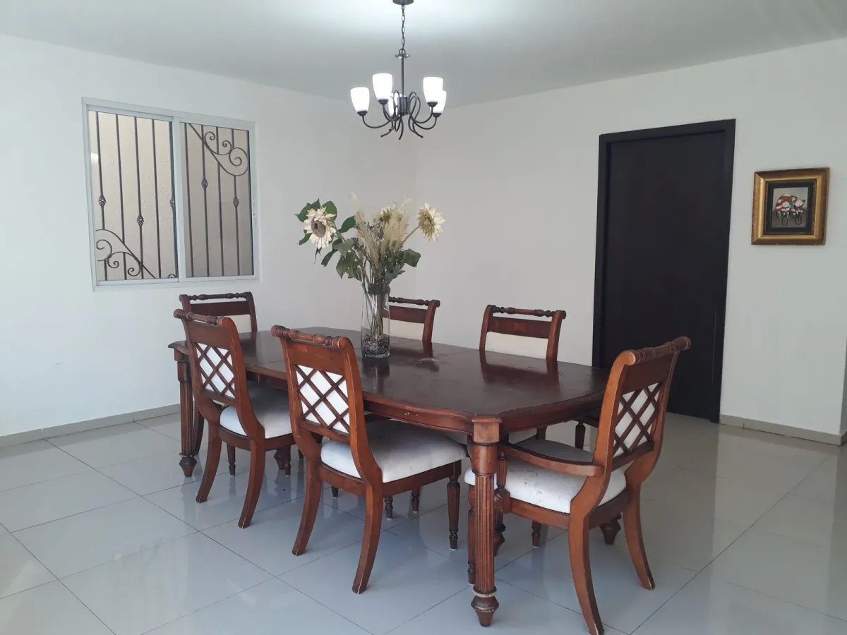Duplex For Sale in El Doral