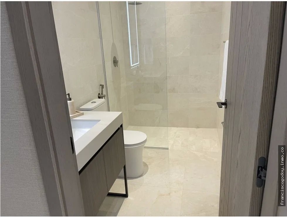 APARTMENT FOR SALE SANTA MARIA - USD 1,027,000