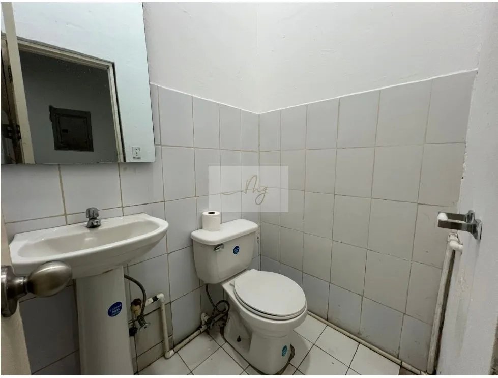 ALQUILER DE LOCAL COMERCIAL | PH FLOR DE LIRIO, CASCO ANTIGUO