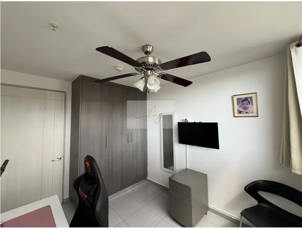 ALQUILER DE APARTAMENTO EN TORRES DE AVIÑÓN | RICARDO J. ALFARO