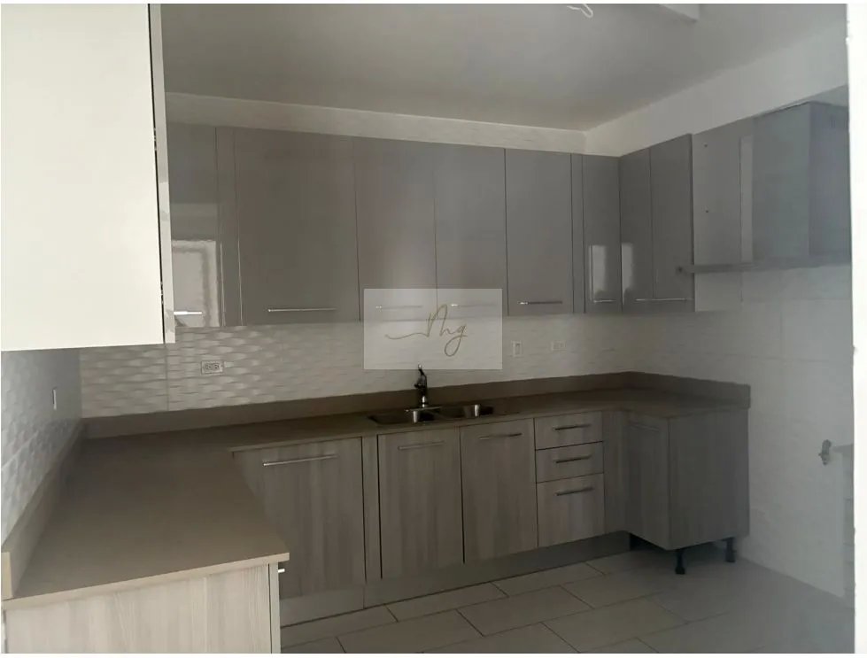 ALQUILER DE APARTAMENTO EN PH THE TOWERS | SAN FRANCISCO