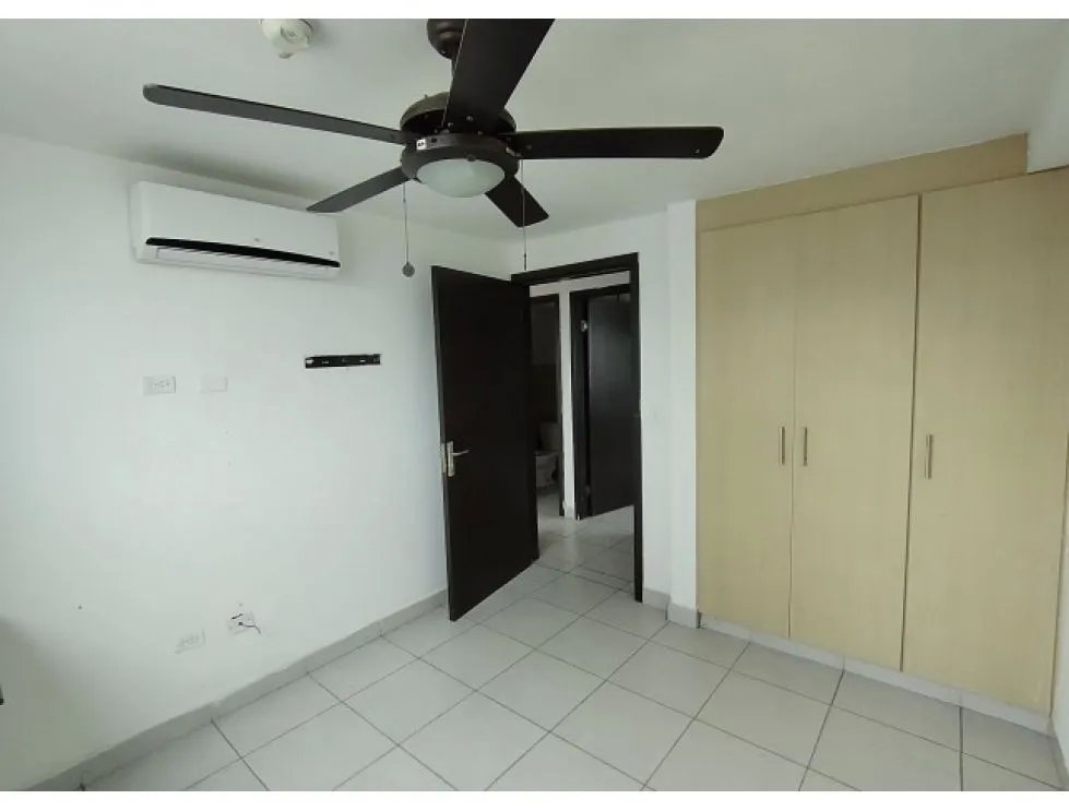 APARTMENT FOR SALE – PH PREMIUM, CARRASQUILLA