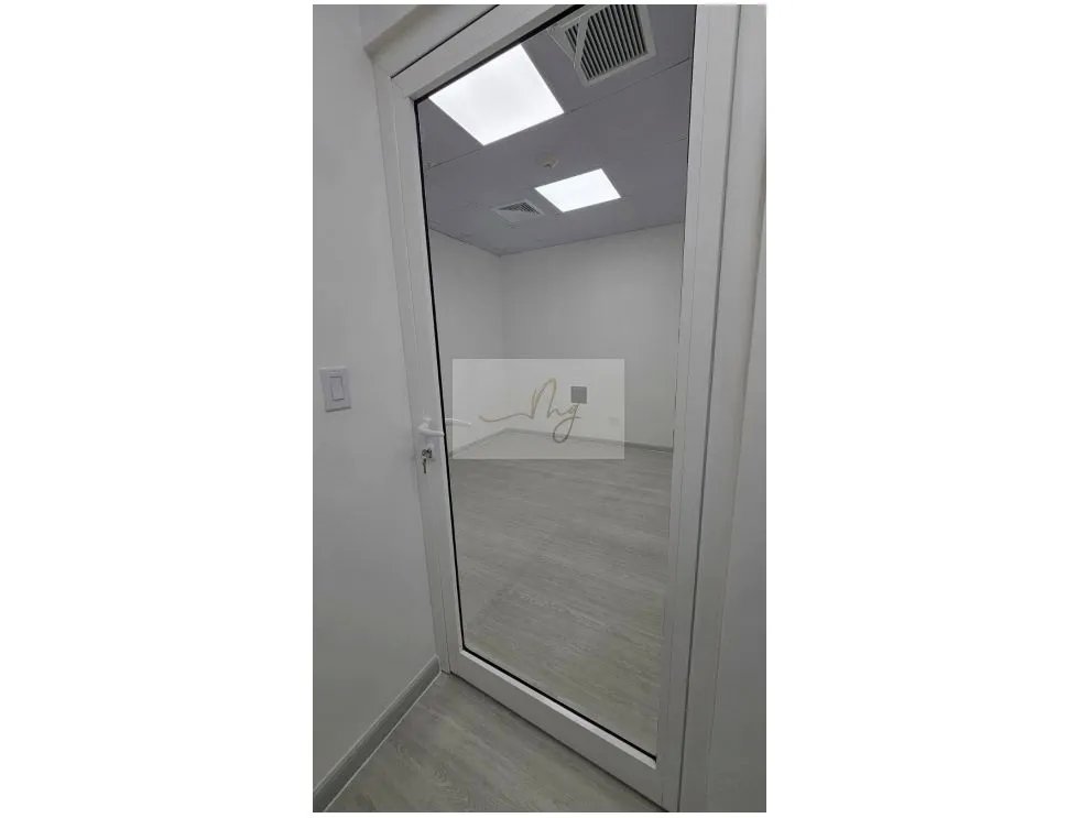 Venta de Consultorio en Torre Palmeras, Costa del Este