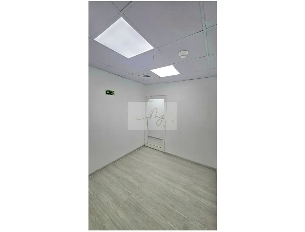 Venta de Consultorio en Torre Palmeras, Costa del Este