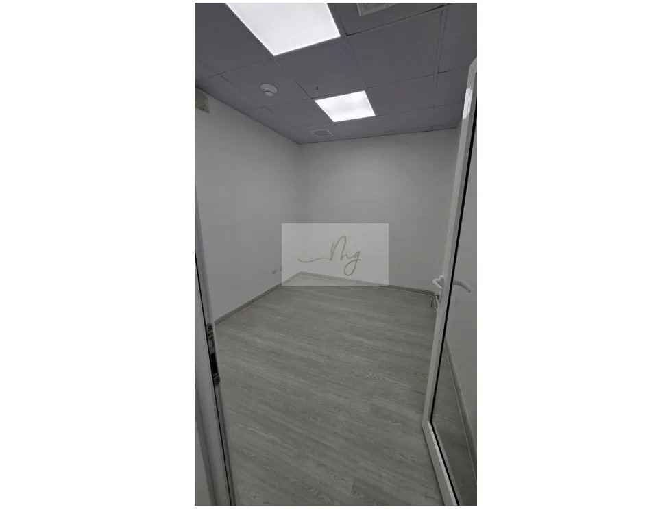 Venta de Consultorio en Torre Palmeras, Costa del Este