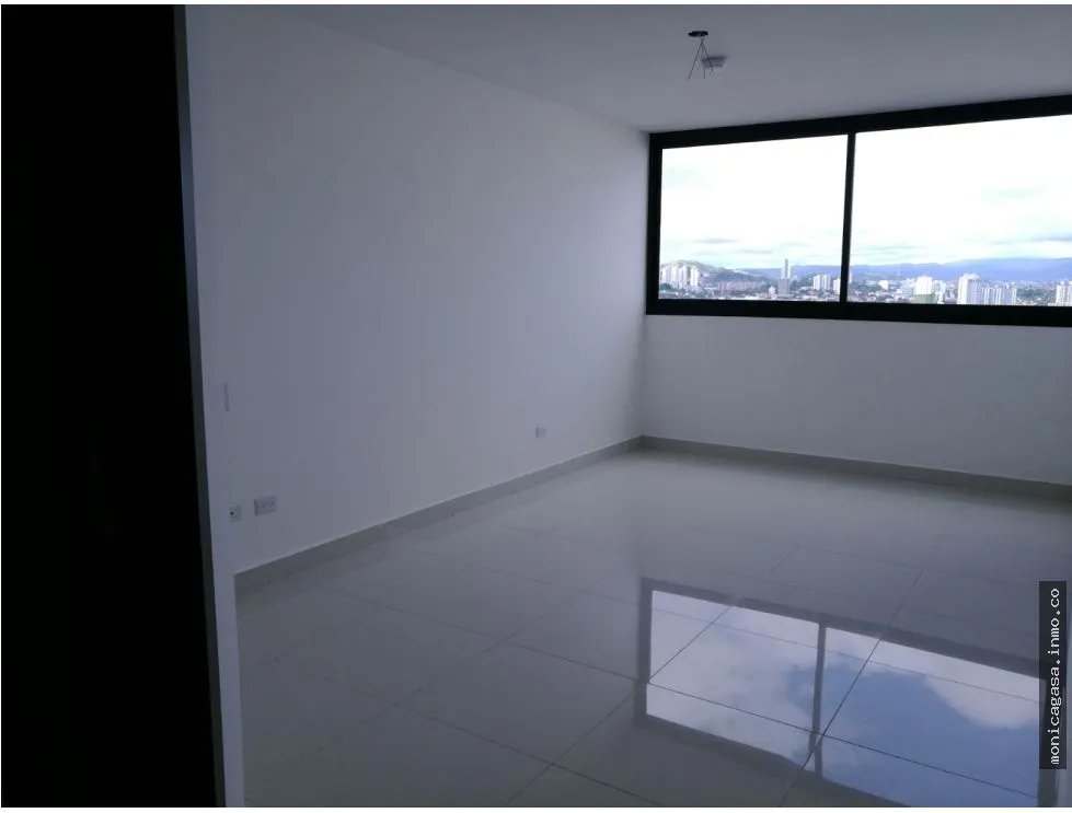 ALQUILER DE APARTAMENTO AMOBLADO EN CARRERAS TOWER, EL CANGREJO