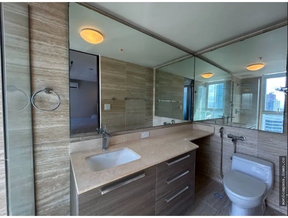 Alquiler de Apartamento Amoblado en The Regent – Costa del Este