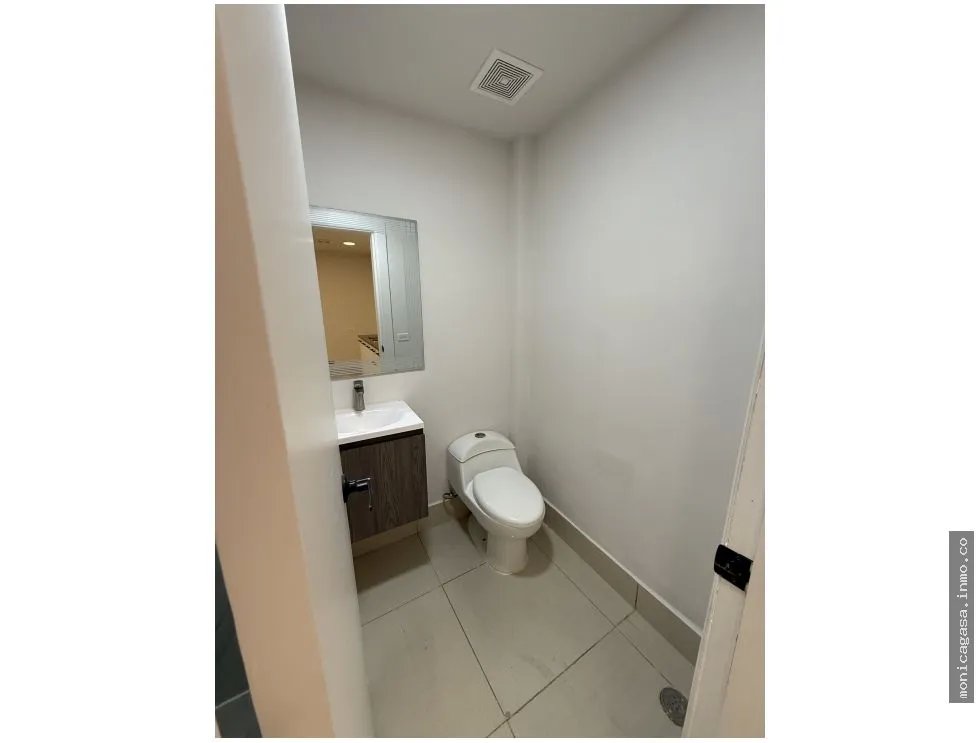 RENTAL – FURNISHED OFFICE IN FINANCIAL PARK, COSTA DEL ESTE