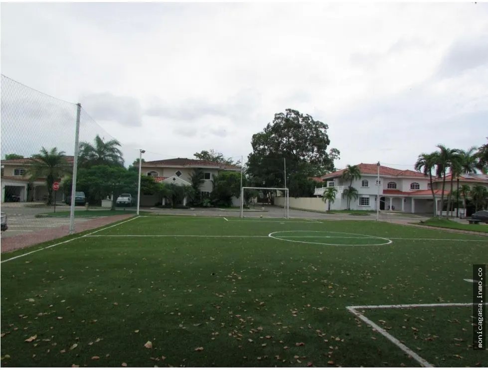 VENTA – CASA EN PH COSTA SERENA, COSTA DEL ESTE