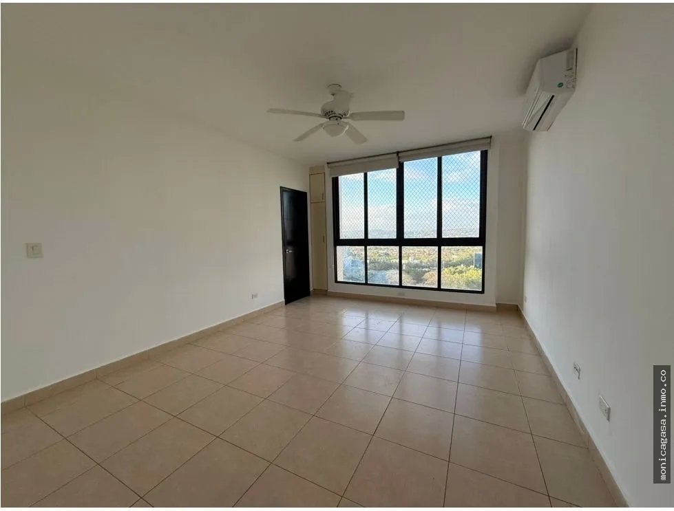VENTA – AMPLIO APARTAMENTO EN PH PARQUE DEL MAR I, COSTA DEL ESTE