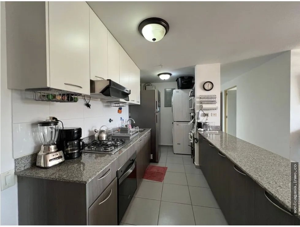 Venta de Apartamento en Torres de Aviñón – Vía Ricardo J. Alfaro