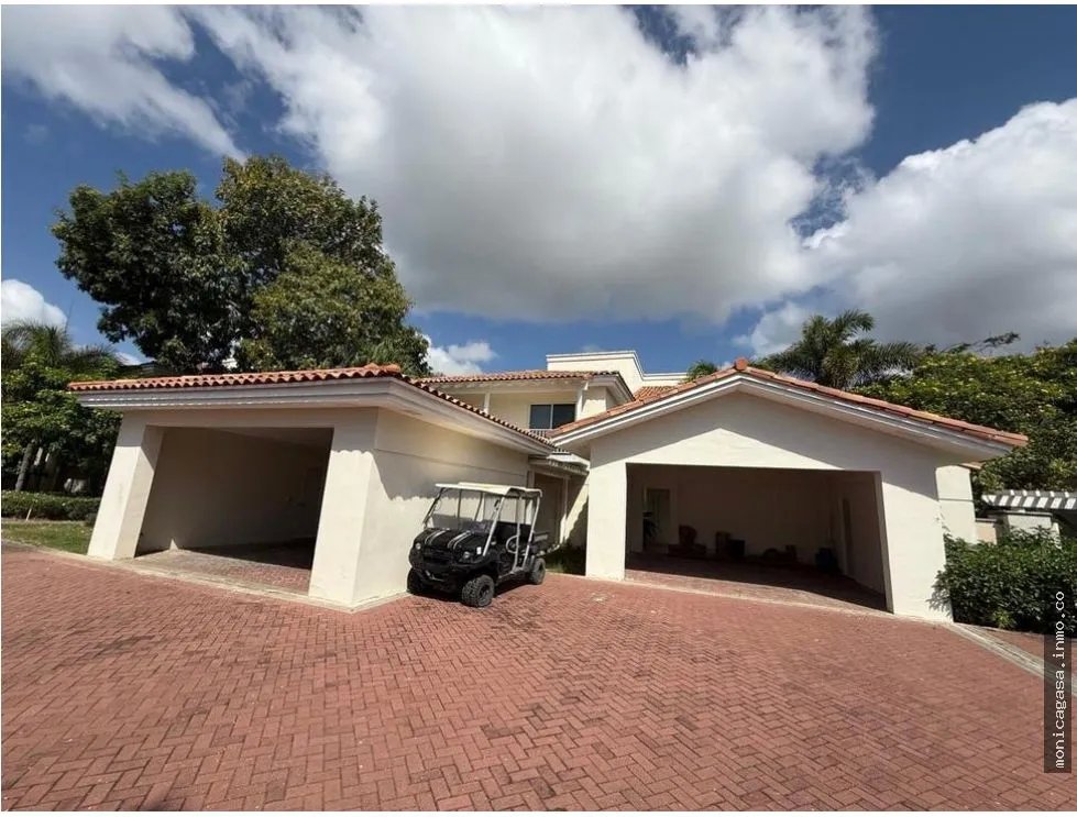 Venta de Casa en PH Ocean Lakes – Buenaventura, Coclé