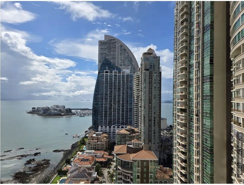 Alquiler de Apartamento en PH. Pacific Point Torre 400-Punta Pacifica