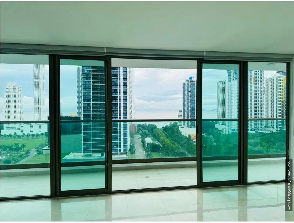 Venta de Apartamento en Costa del Este – PH Park Lane