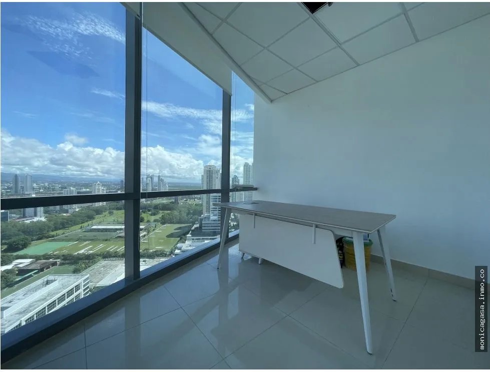 Alquiler de Oficina en Financial Park – Costa del Este