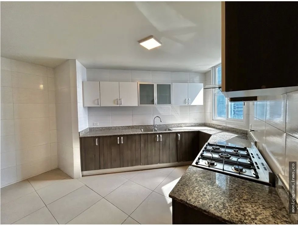 Sale of Apartment in PH Country Club – Costa del Este