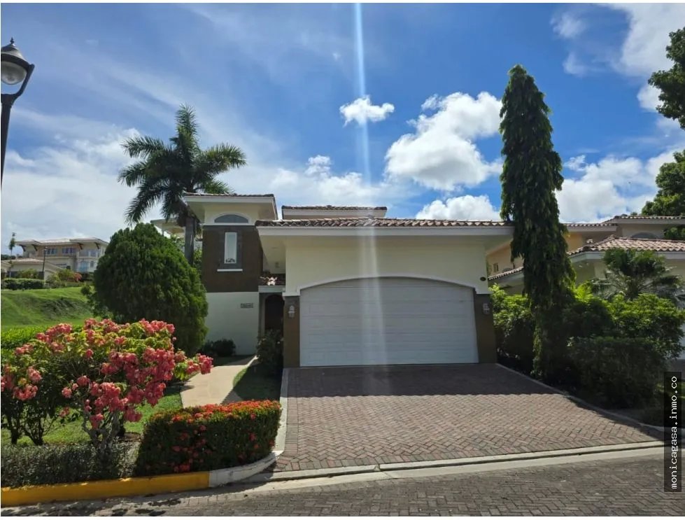 Venta de Casa en PH Tucán Country Club & Resort – Arraiján