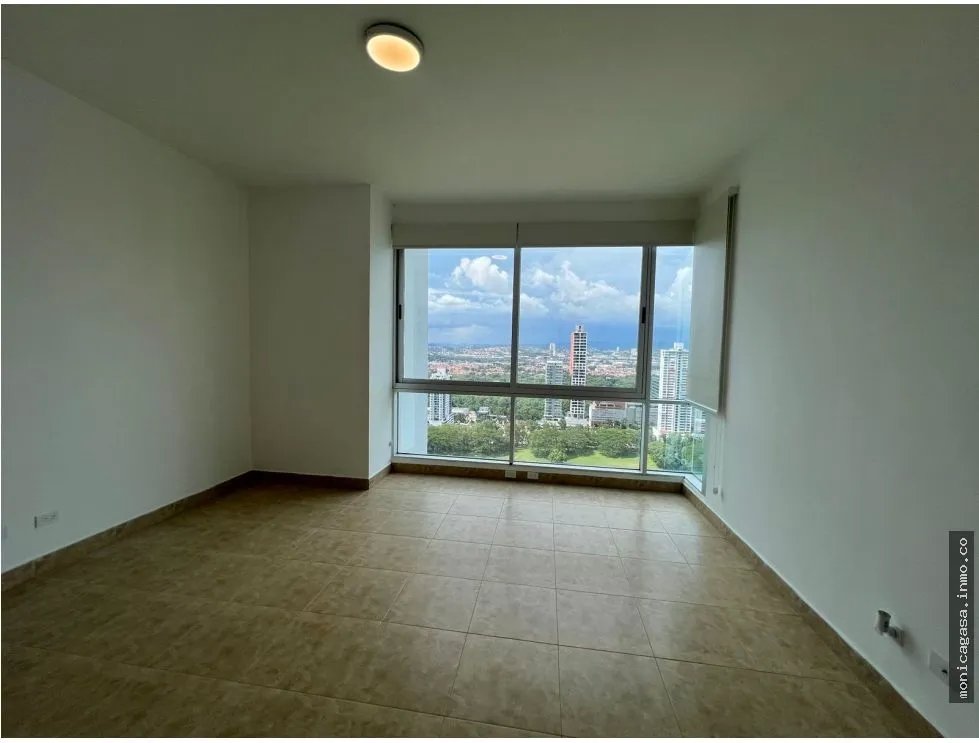 Venta de apartamento en PH. Titanium, Costa del Este