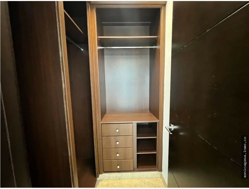 Venta de apartamento en PH. Titanium, Costa del Este
