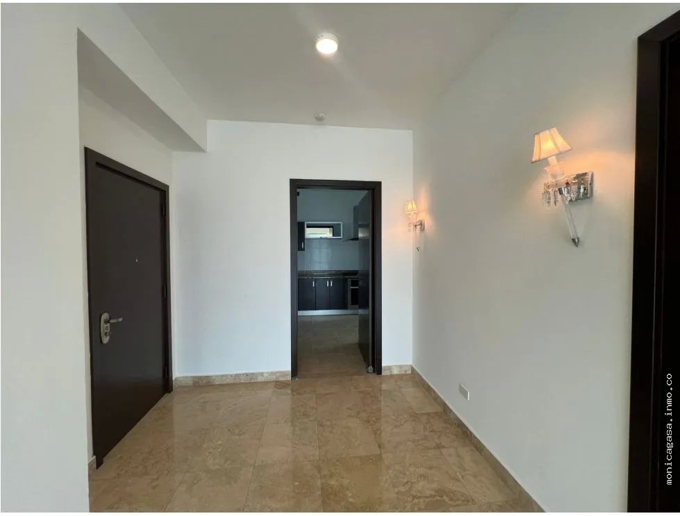 Venta de apartamento en PH. Titanium, Costa del Este