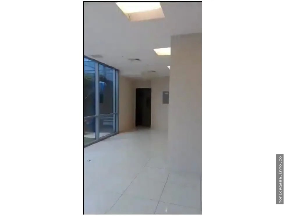 Alquiler de Oficina en  – Plaza Boulevard del Este, Costa del Este