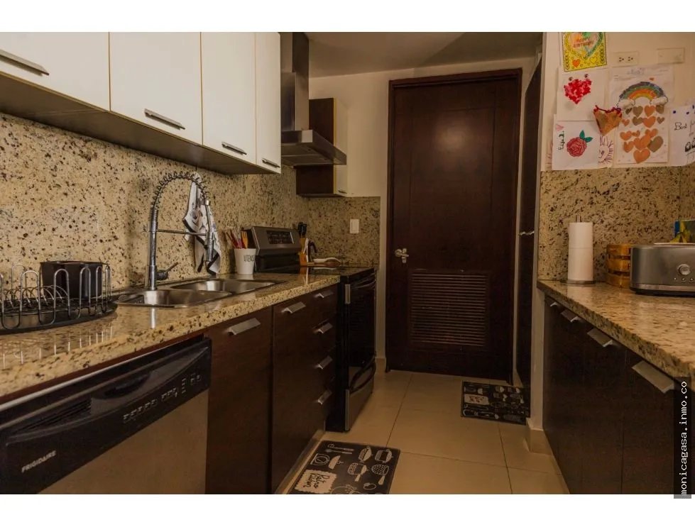 Sale of Fully Furnished Apartment on High Floor, PH. OCEANAIRE