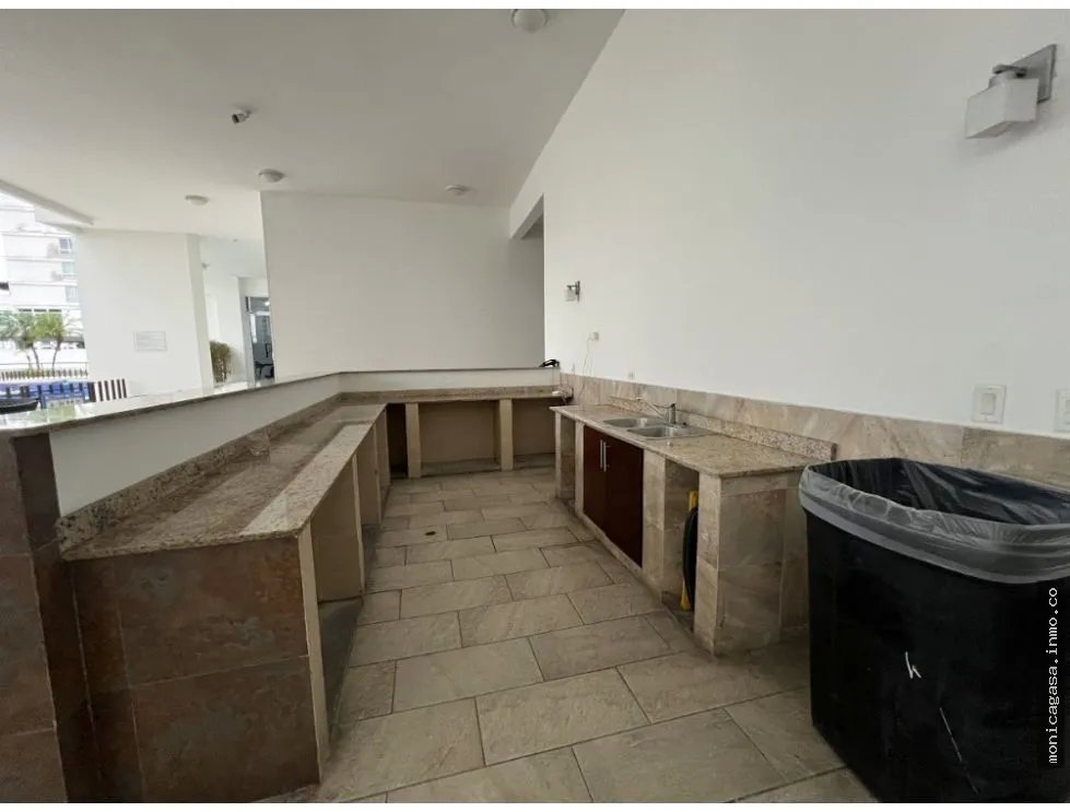 Venta de apartamento remodelado en PH. Mandarin, Vía Israel