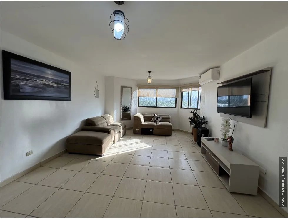 Apartment for Sale in PH Parque de Versalles, Torre Fontaine Bleu