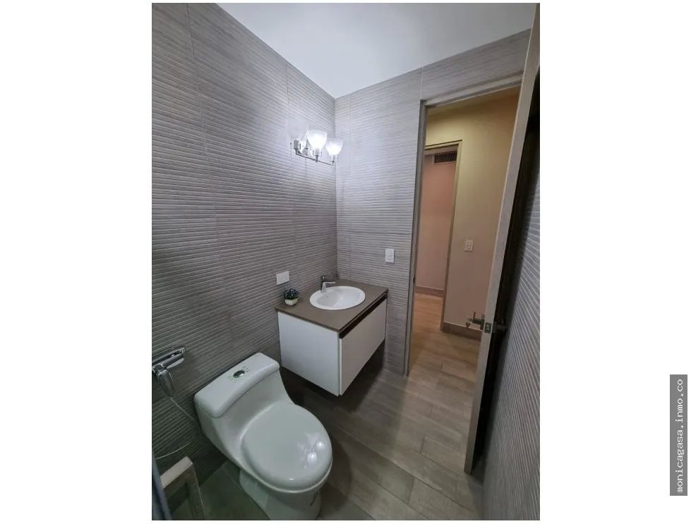 Venta de Apartamento Azurre PH 42, Bella Vista
