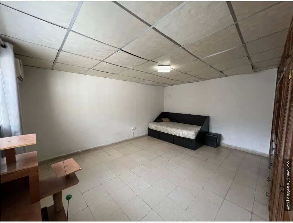 Venta de Casa en Urbanización Residencial Cerro Viento, San Miguelito