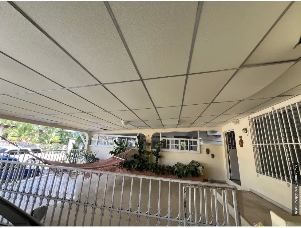 Venta de Casa en Urbanización Residencial Cerro Viento, San Miguelito