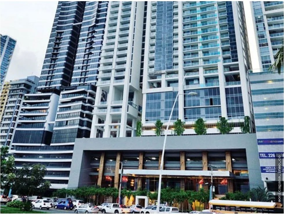 Alquiler de apartamento Amoblado en PH. Yoo by Starck, Avenida Balboa