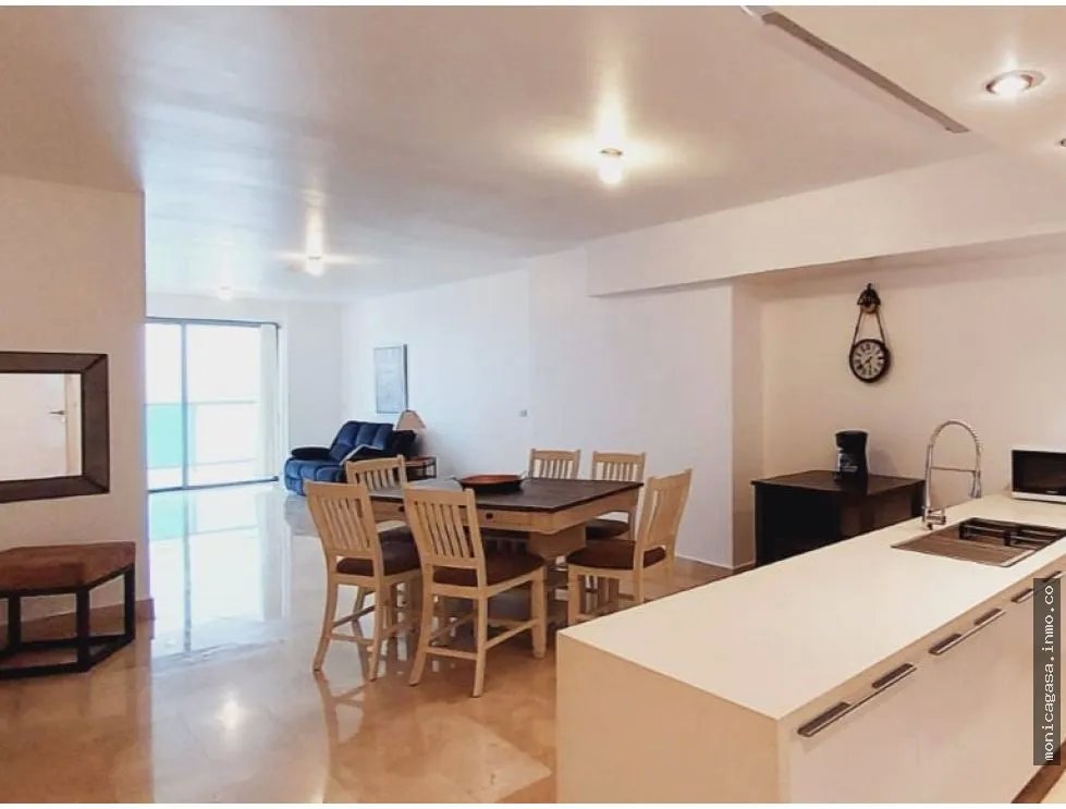 Alquiler de apartamento Amoblado en PH. Yoo by Starck, Avenida Balboa