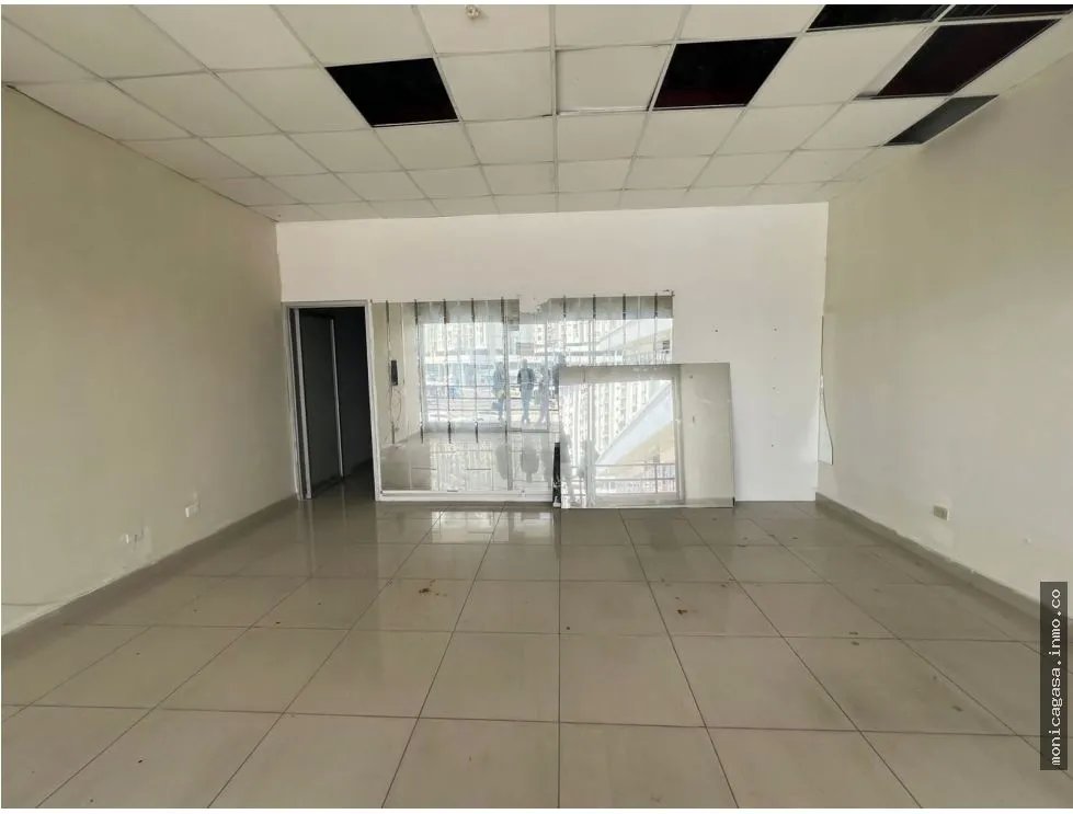 Alquiler de Locales Comerciales en Plaza Futuro, José Agustín Arango